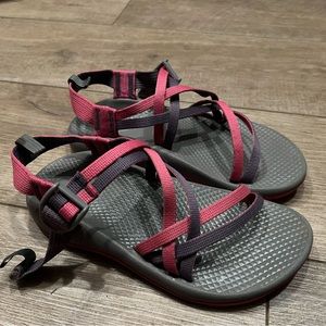 Chaco ZX1 ECOTREAD - YOUTH / Size 3 MAGENTA/JAM